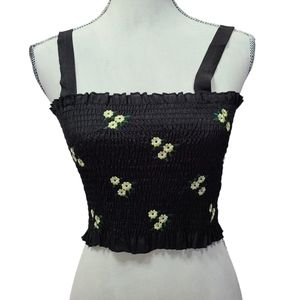 Zaful Embroidered Smocked Floral Sleeveless Crop Top 4